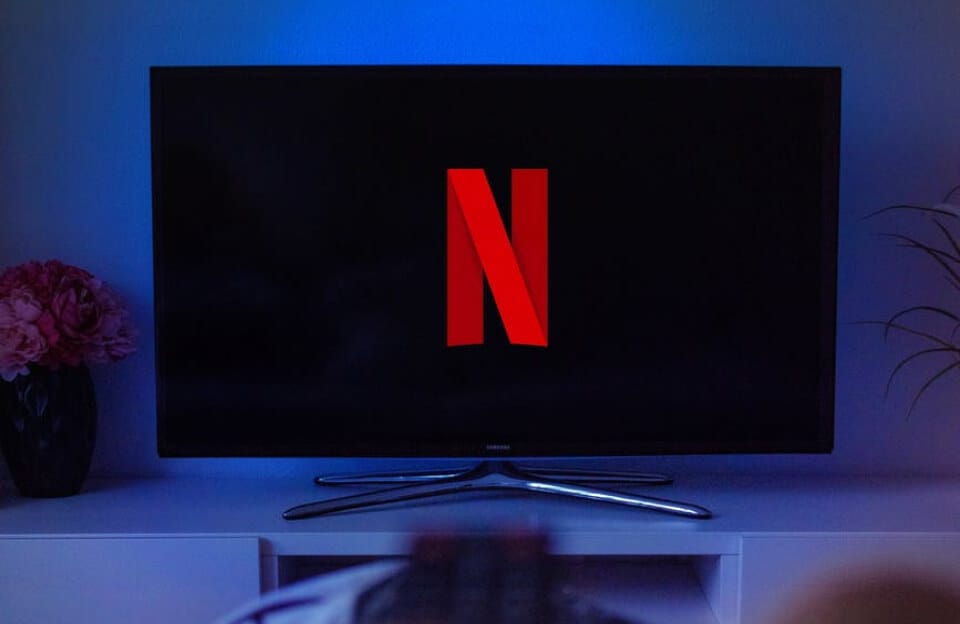 Read more about the article Why Netflix shares are down 10%